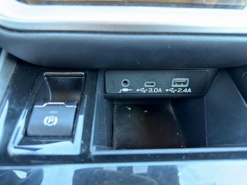 Used 2024 Subaru Outback Premium image 25