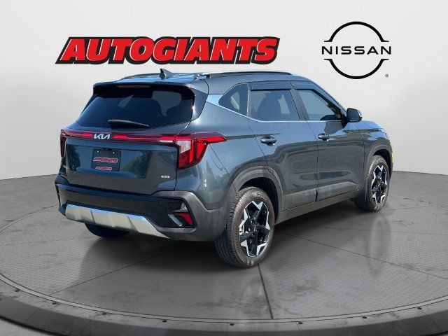 Used 2025 Kia Seltos EX AWD/4WD image 4