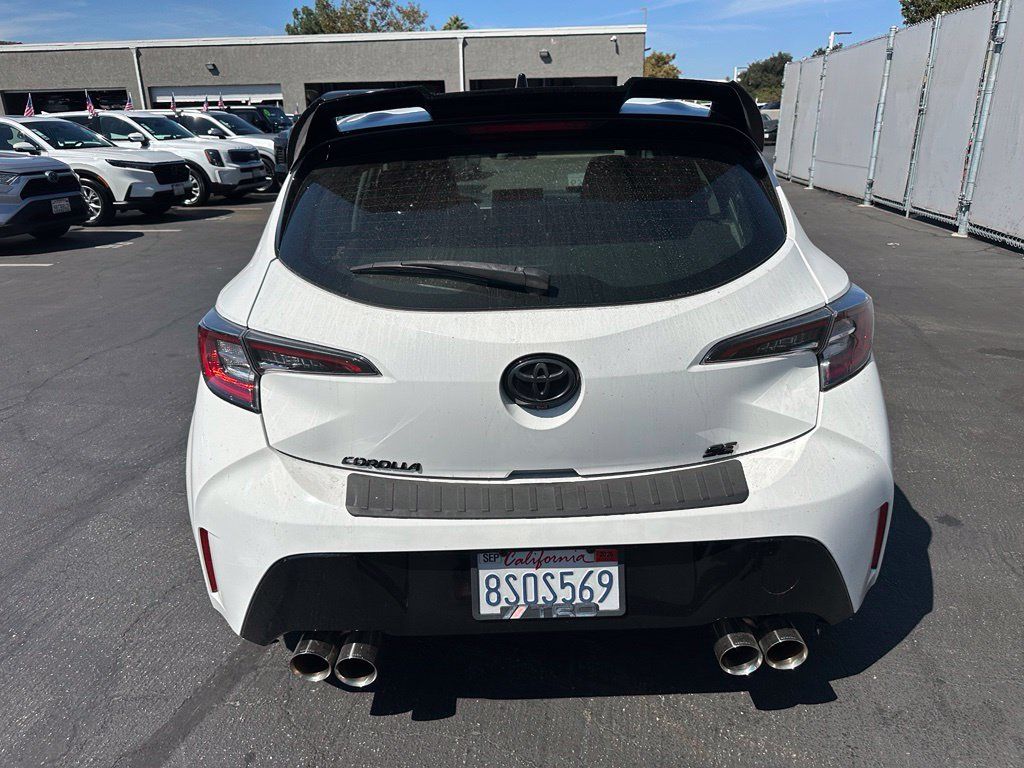 Used 2021 Toyota Corolla SE FWD image 3