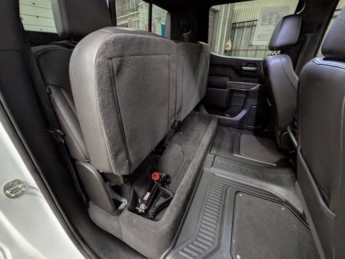 Used 2021 GMC Sierra 1500 AT4 w/ AT4 Premium Package AWD/4WD image 6