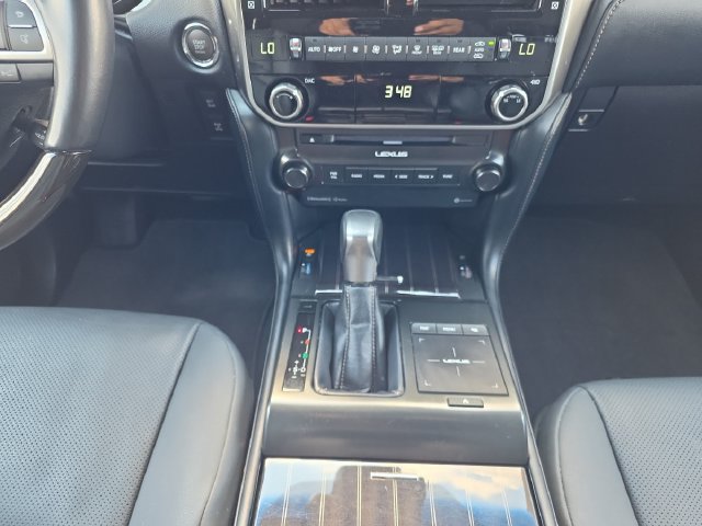 Used 2023 Lexus GX 460 Premium w/ Premium Package AWD/4WD image 3