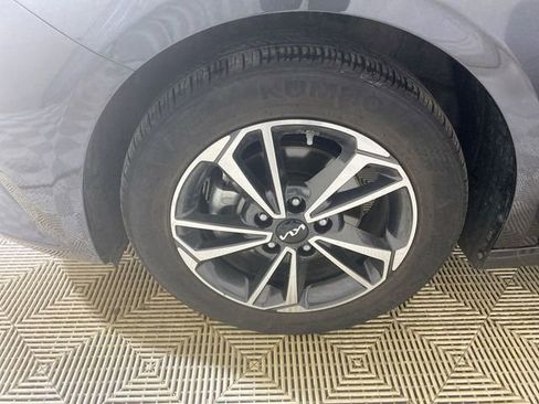 Used 2024 Kia Forte LXS w/ LXS Technology Package image 22