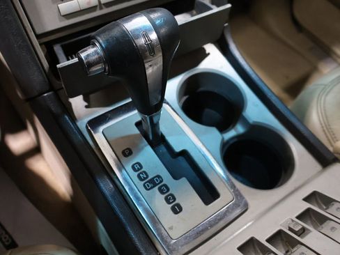 Used 2006 Lincoln Navigator 4WD image 29