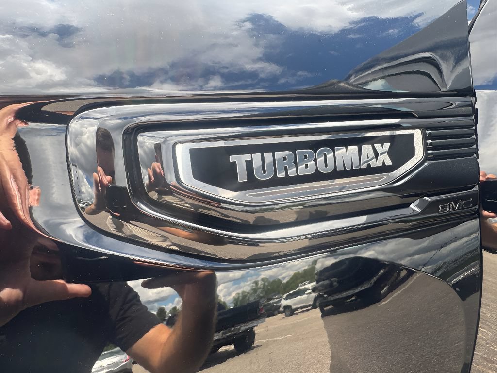 Used 2025 GMC Sierra 1500 Elevation AWD/4WD image 11