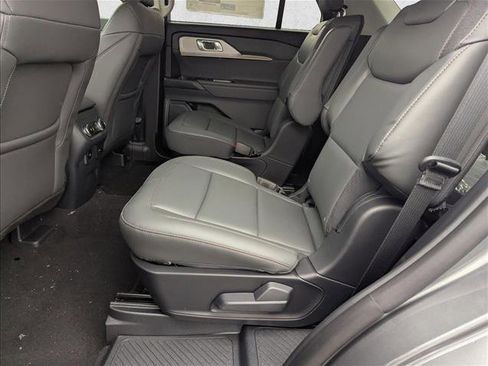 New 2026 Ford Explorer Active w/ Active Comfort Package RWD image 14