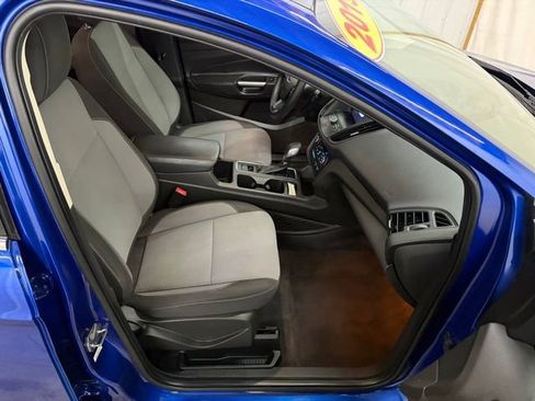 Used 2019 Ford Escape SE image 21