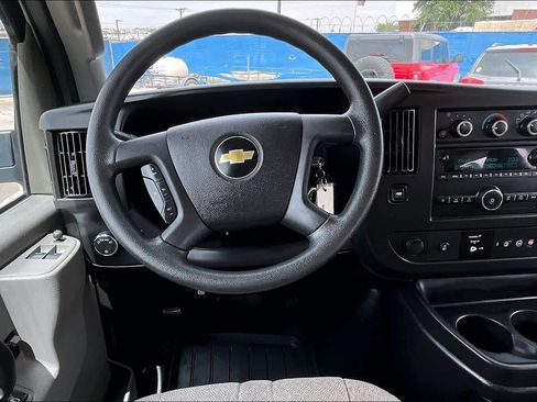 Used 2021 Chevrolet Express 3500 LT w/ LT Preferred Equipment Group RWD image 6