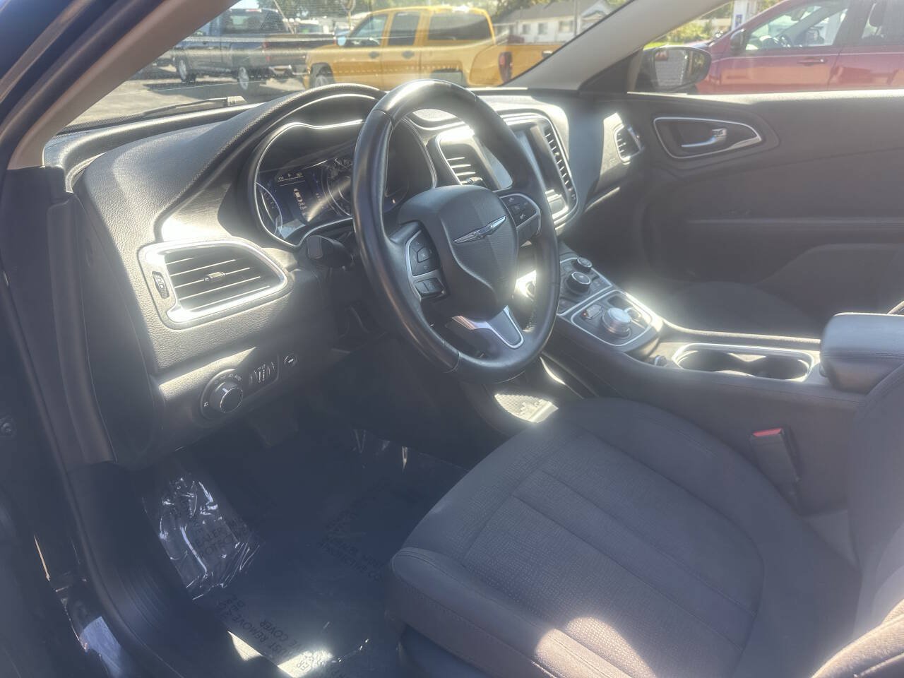 Used 2016 Chrysler 200 Limited w/ Anniversary Edition FWD image 31