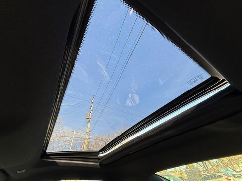 Used 2017 INFINITI Q60 Red Sport 400 image 20