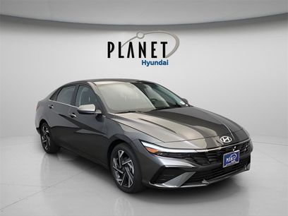 New 2025 Hyundai Elantra SEL