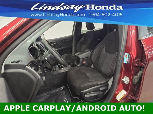 Used 2019 Jeep Cherokee Latitude w/ Popular Appearance Group image 11