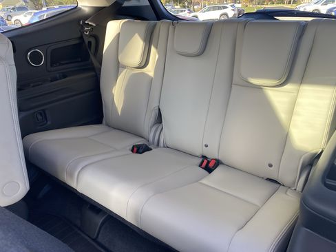 New 2025 Subaru Ascent Limited image 22