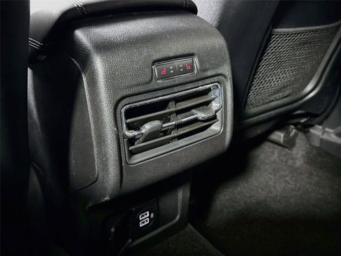Used 2022 Lincoln Corsair FWD w/ Equipment Group 101A image 18