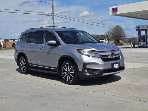 Used 2021 Honda Pilot Touring image 3