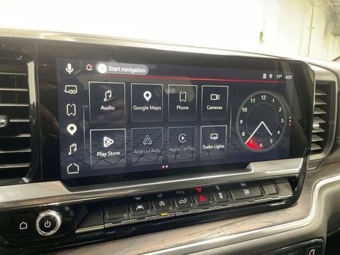 Used 2026 GMC Sierra 1500 SLT AWD/4WD image 16