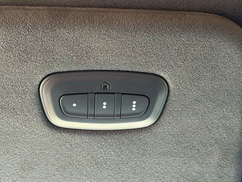 Used 2023 Jeep Grand Wagoneer Series III w/ Rear Seat Video Group 1 AWD/4WD image 50