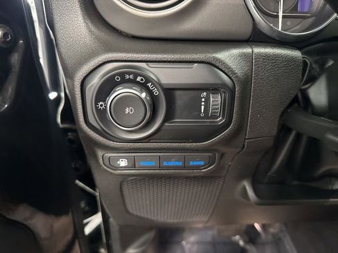 Used 2023 Jeep Wrangler Unlimited w/ Cold Weather Group AWD/4WD image 35