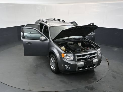 Used 2010 Ford Escape Limited AWD/4WD image 17