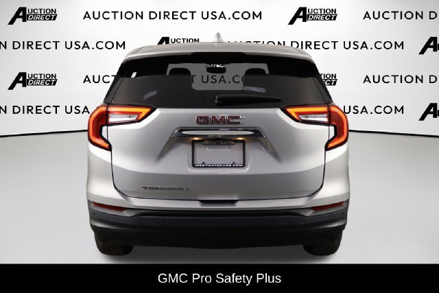 Used 2022 GMC Terrain SLE FWD image 3