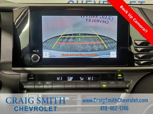 Used 2025 Toyota Camry LE image 4