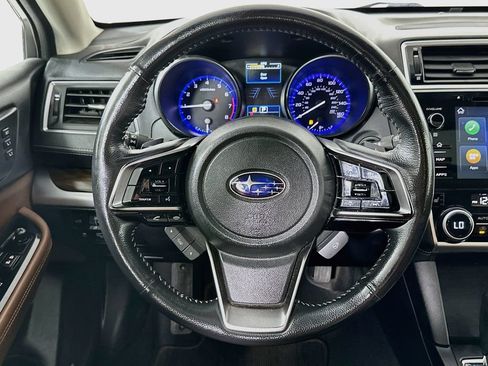 Used 2019 Subaru Outback 3.6R Touring w/ Popular Package #3A AWD/4WD image 18