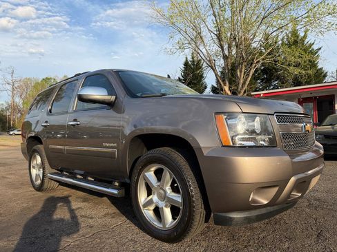 Used 2013 Chevrolet Tahoe LTZ image 3