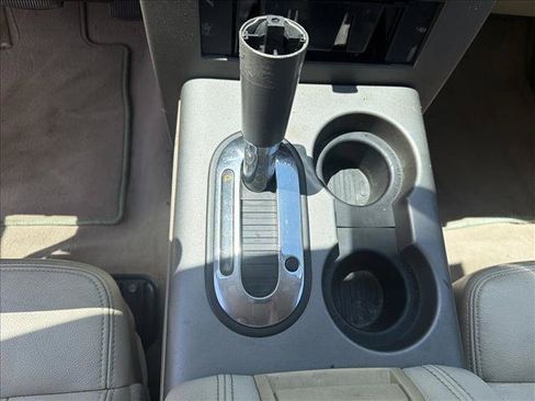 Used 2004 Ford F150 Lariat RWD image 16
