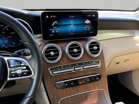 Certified 2022 Mercedes-Benz GLC 300 4MATIC w/ Premium Package Lite image 7
