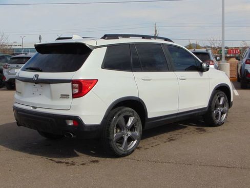 Certified 2021 Honda Passport Touring image 4