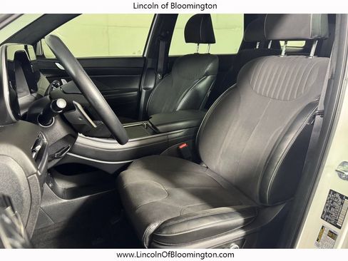 Used 2024 Hyundai Palisade Calligraphy AWD/4WD image 16