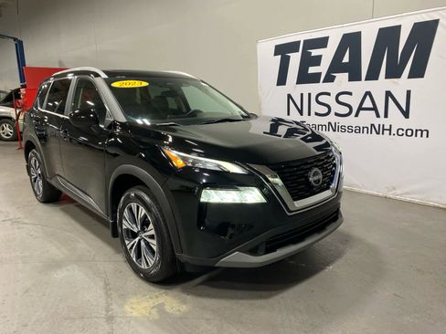 Used 2023 Nissan Rogue SV w/ SV Premium B Package image 1