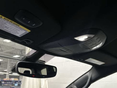 Used 2025 Chrysler Pacifica Select FWD image 21