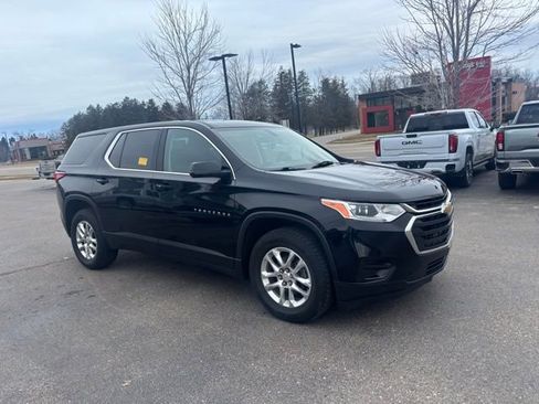 Used 2019 Chevrolet Traverse LS image 3