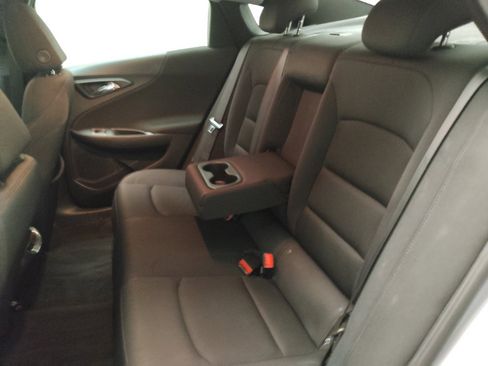 Used 2023 Chevrolet Malibu LT FWD image 18