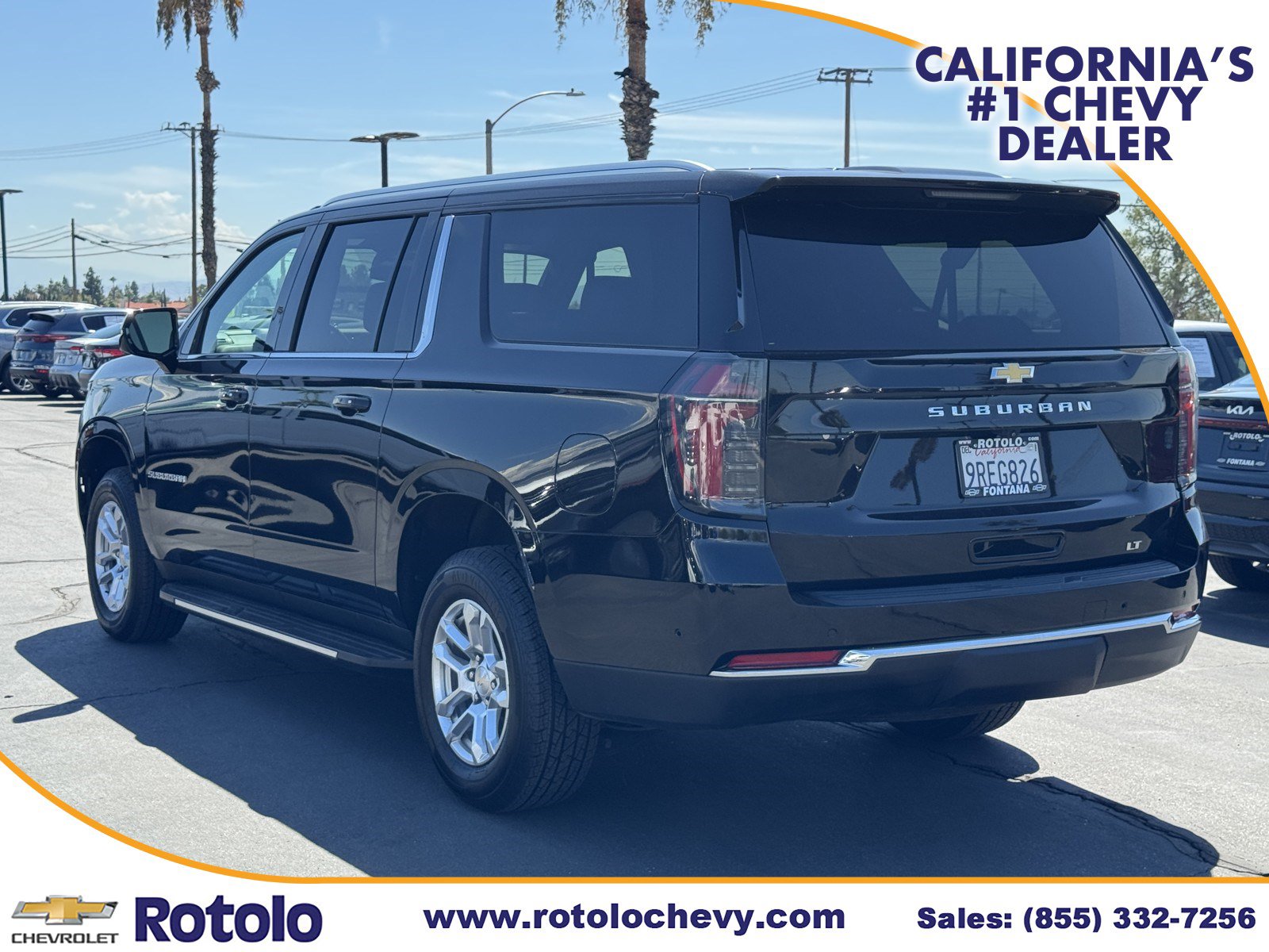 Used 2025 Chevrolet Suburban LT RWD image 4