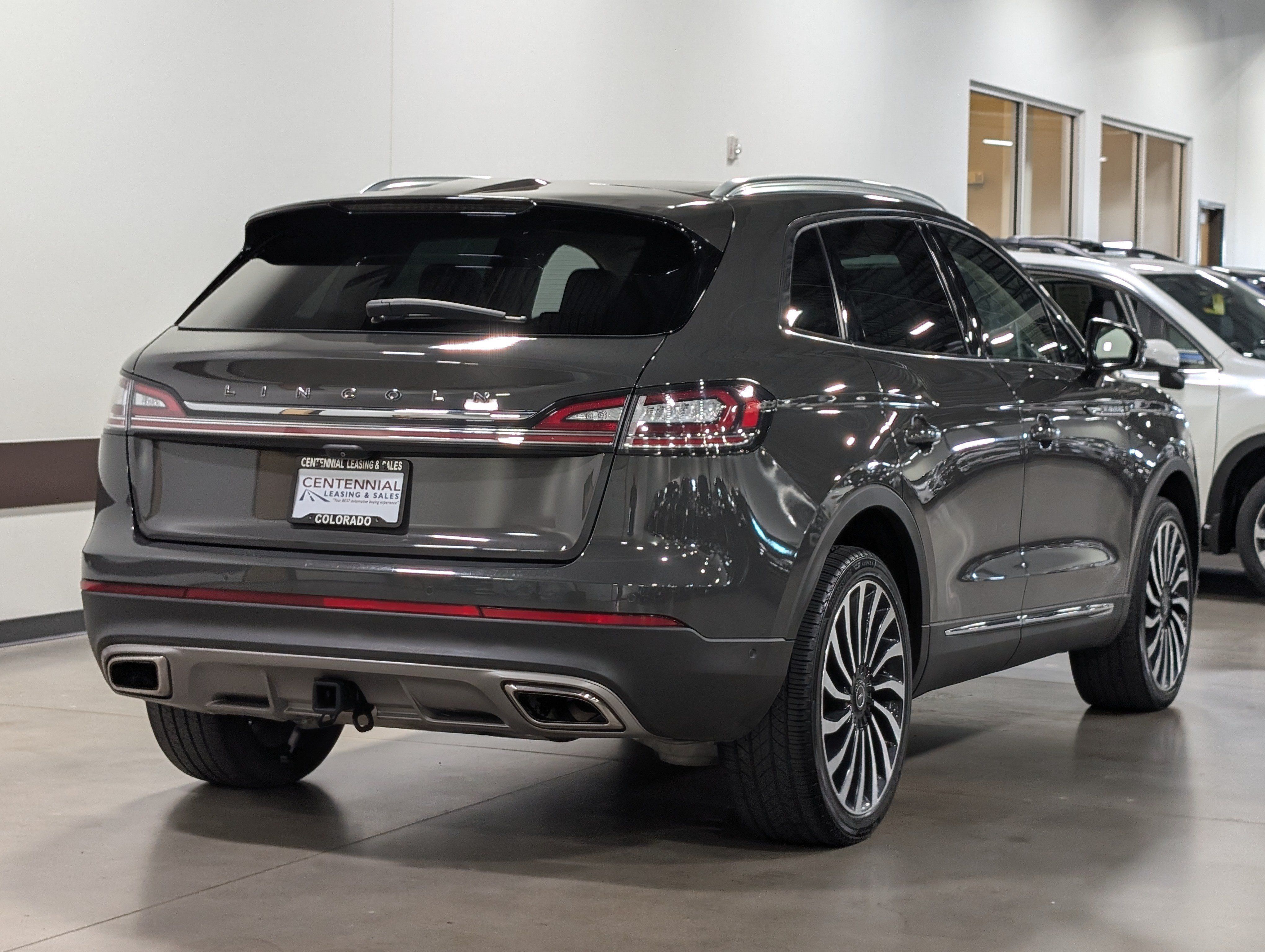 Used 2023 Lincoln Nautilus Black Label w/ Class II Trailer Tow Package AWD/4WD image 3