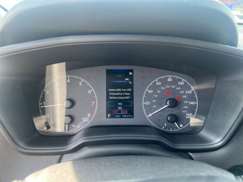 Used 2025 Toyota Corolla Cross LE image 40