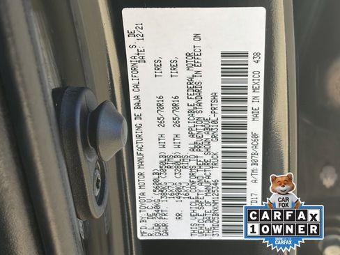 Used 2022 Toyota Tacoma TRD Off-Road w/ Technology Package image 34