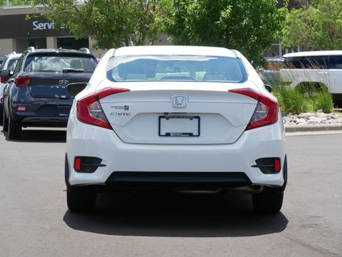 Used 2018 Honda Civic LX image 7