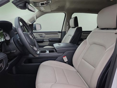Used 2023 RAM 1500 Limited AWD/4WD image 14