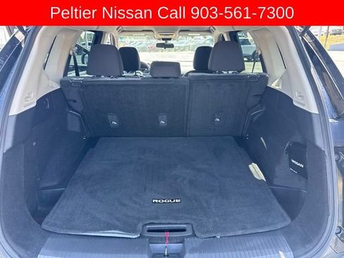 Used 2021 Nissan Rogue SV FWD image 25