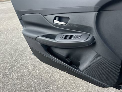 New 2026 Nissan Sentra SV w/ SV Convenience Package FWD image 12