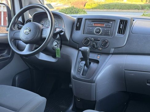 Used 2016 Nissan NV200 S w/ Back Door Glass Package image 20