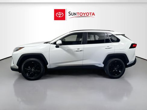 Used 2025 Toyota RAV4 XLE w/ Convenience Package AWD/4WD image 7