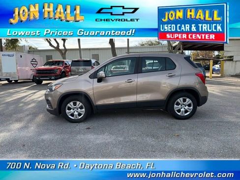 Used 2018 Chevrolet Trax LS image 4