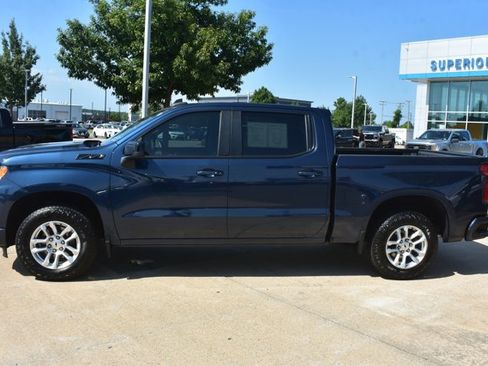 Used 2023 Chevrolet Silverado 1500 RST w/ Z71 Off-Road Package AWD/4WD image 9