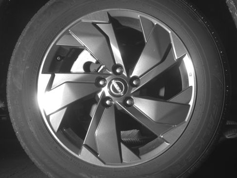 Used 2025 Nissan Rogue SV FWD image 15