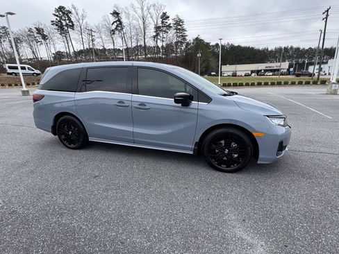 New 2026 Honda Odyssey Sport-L image 2