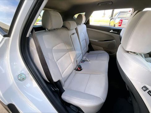 Used 2020 Hyundai Tucson SEL FWD image 18