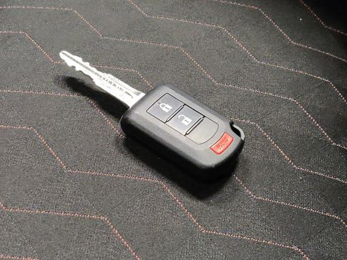 Used 2024 Mitsubishi Mirage ES image 32